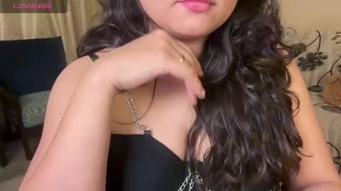 Snapshot of lubna_07 chatting on 12.15.25 slow poison online show from 12.15.25