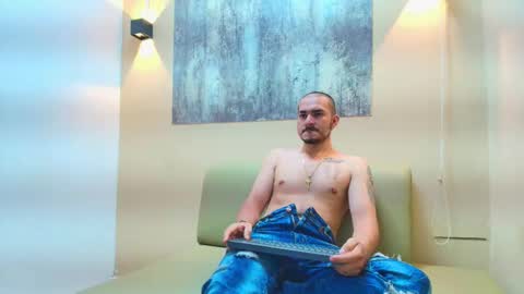 Luca online show from 03.12.26