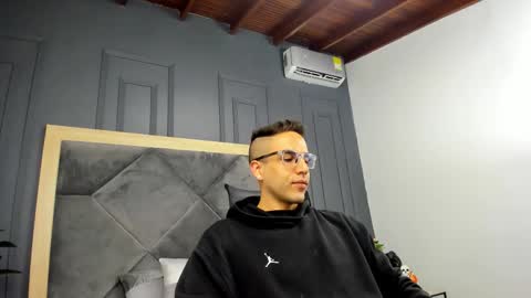 luca_morettii online show from 10.07.25