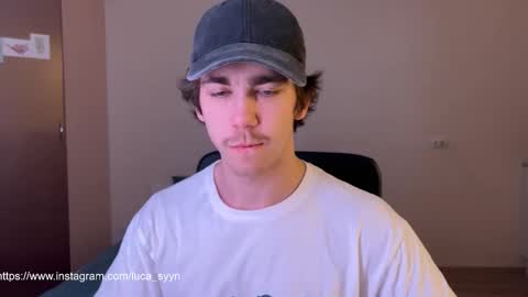 Snapshot of luca_syn chatting on 09.08.25 Luca S online show from 09.08.25