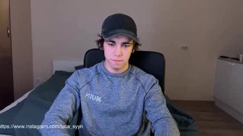 Snapshot of luca_syn chatting on 09.09.25 Luca S online show from 09.09.25