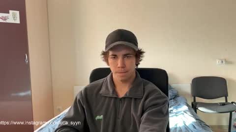Snapshot of luca_syn chatting on 09.11.25 Luca S online show from 09.11.25