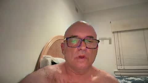 Snapshot of lucas10004 chatting on 02.26.25 lucas10004 online show from 02.26.25