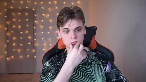 Lucas Gill online show from 01.10.25