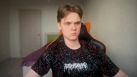 Lucas Gill online show from 03.08.25