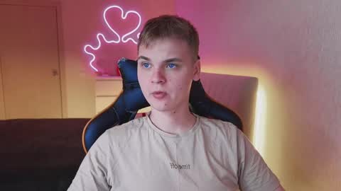 Lucas Gill online show from 09.17.25