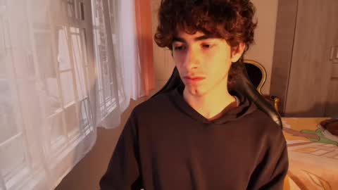 lucas_xo online show from 10.10.25