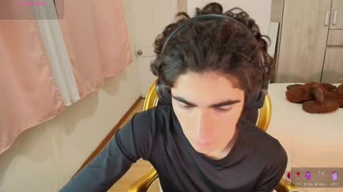 lucas_xo online show from 11.12.25