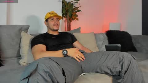 LUCA SANTOS online show from 02.01.25