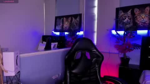 lucascarterr online show from 11.17.25