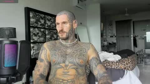 Snapshot of lucasexclusive chatting on 12.10.24 lucasexclusive online show from 12.10.24