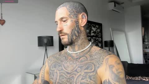 Snapshot of lucasexclusive chatting on 12.21.24 lucasexclusive online show from 12.21.24