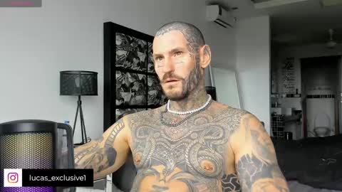 Snapshot of lucasexclusive chatting on 12.25.24 lucasexclusive online show from 12.25.24