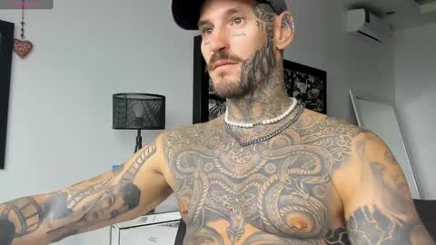 Snapshot of lucasexclusive chatting on 01.25.25 lucasexclusive online show from 01.25.25