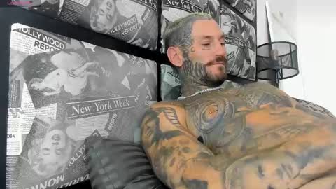 Snapshot of lucasexclusive chatting on 01.31.25 lucasexclusive online show from 01.31.25