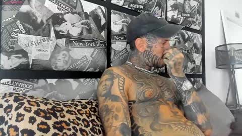 Snapshot of lucasexclusive chatting on 02.22.25 lucasexclusive online show from 02.22.25