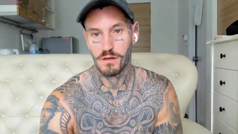 Snapshot of lucasexclusive chatting on 09.13.25 lucasexclusive online show from 09.13.25