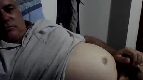 Snapshot of lucasgody chatting on 11.01.25 lucas online show from 11.01.25