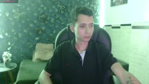 Snapshot of lucasssmith11 chatting on 12.14.25 LucassSmith11 online show from 12.14.25