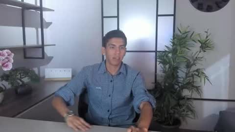 Snapshot of lucca_moreti chatting on 03.21.26 Lucca Moreti online show from 03.21.26