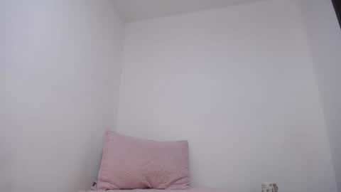 Snapshot of luccy21_ chatting on 03.09.26 lucy online show from 03.09.26