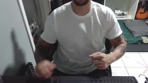 Snapshot of luchilove69 chatting on 11.29.25 Luchi Luchano online show from 11.29.25