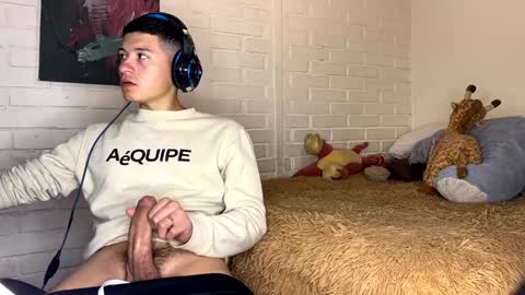 Snapshot of luchosaando chatting on 12.16.24 Felipe online show from 12.16.24