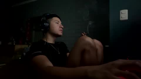 Snapshot of luchosaando chatting on 12.24.24 Felipe online show from 12.24.24