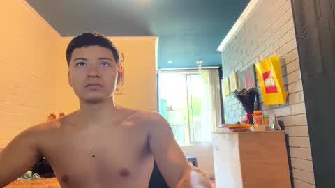 Snapshot of luchosaando chatting on 01.08.25 Felipe online show from 01.08.25