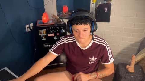 Snapshot of luchosaando chatting on 02.18.25 Felipe online show from 02.18.25