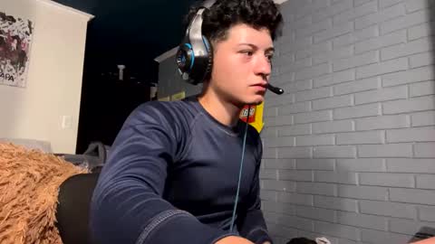 Snapshot of luchosaando chatting on 02.24.25 Felipe online show from 02.24.25