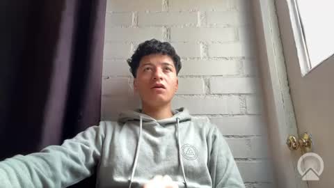 Snapshot of luchosaando chatting on 10.14.25 Felipe online show from 10.14.25