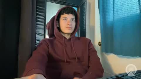 Snapshot of luchosaando chatting on 10.24.25 Felipe online show from 10.24.25