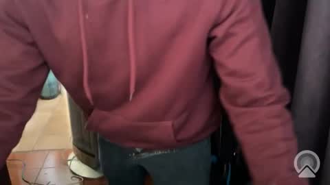 Snapshot of luchosaando chatting on 10.28.25 Felipe online show from 10.28.25