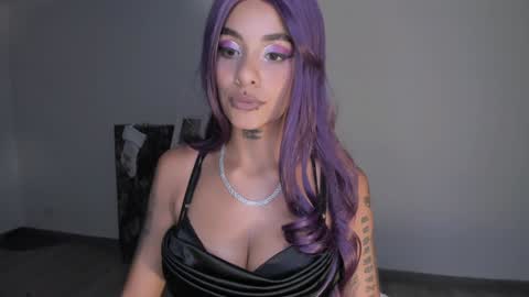 Veronica Rati    online show from 12.18.24