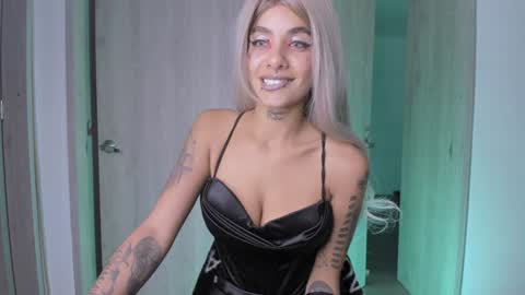 Veronica Rati    online show from 01.01.25