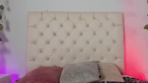 Snapshot of luci_ramirez chatting on 10.07.25 Luciana Ramirez Sofia Collins online show from 10.07.25