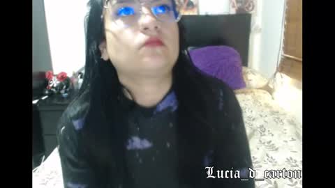 Snapshot of lucia_d_carton chatting on 12.10.24 Lulu DCarton online show from 12.10.24