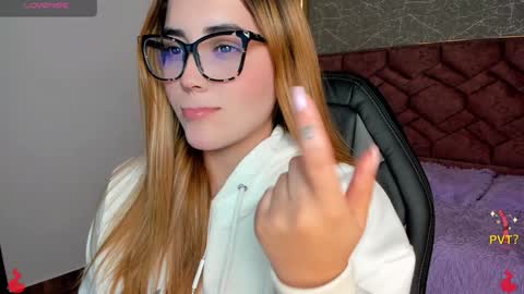 lucia star  online show from 01.21.25