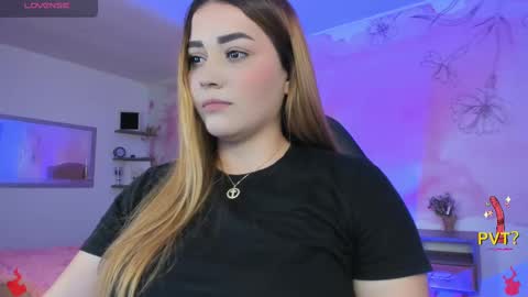 lucia star  online show from 02.28.25