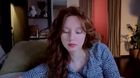 Snapshot of luciacoy chatting on 10.28.25 Lucia online show from 10.28.25