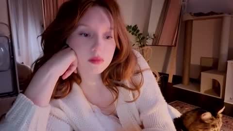 Snapshot of luciacoy chatting on 11.16.25 Lucia online show from 11.16.25