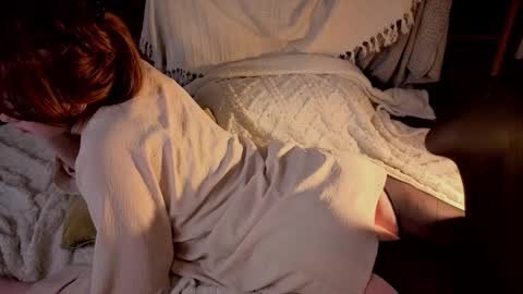 Snapshot of luciacoy chatting on 12.13.25 Lucia online show from 12.13.25