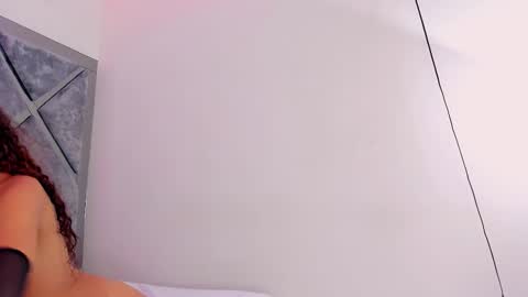 Lucia Gray online show from 12.21.25