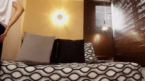 Lucian Morel S online show from 11.20.25