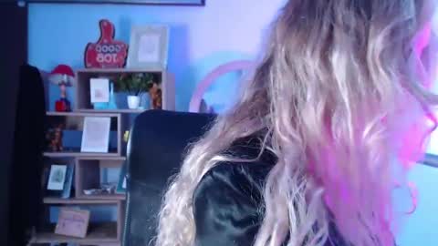 Luciana Evans online show from 01.27.25