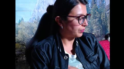 Snapshot of lucianahalen chatting on 10.18.25 Lucy online show from 10.18.25