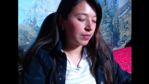 Snapshot of lucianahalen chatting on 10.27.25 Lucy online show from 10.27.25