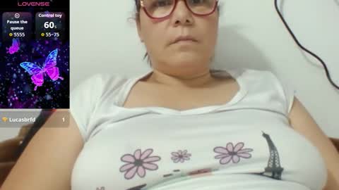 Snapshot of lucianamaster chatting on 09.25.25 lucianamaster online show from 09.25.25