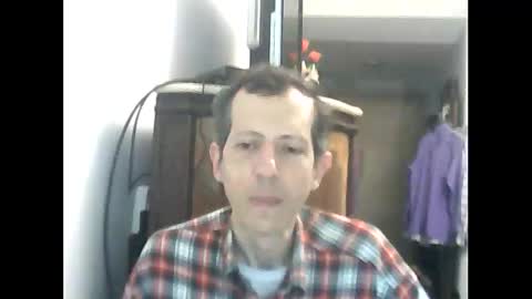 Snapshot of lucianoaxel chatting on 12.02.24 Luciano online show from 12.02.24